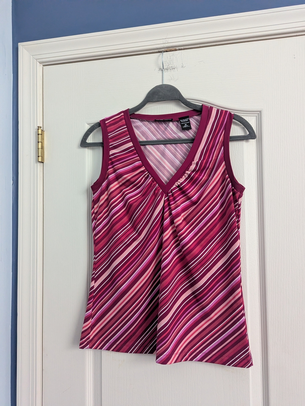 New York & Company Pink Multi-Stripe V-Neck Sleeveless Tank